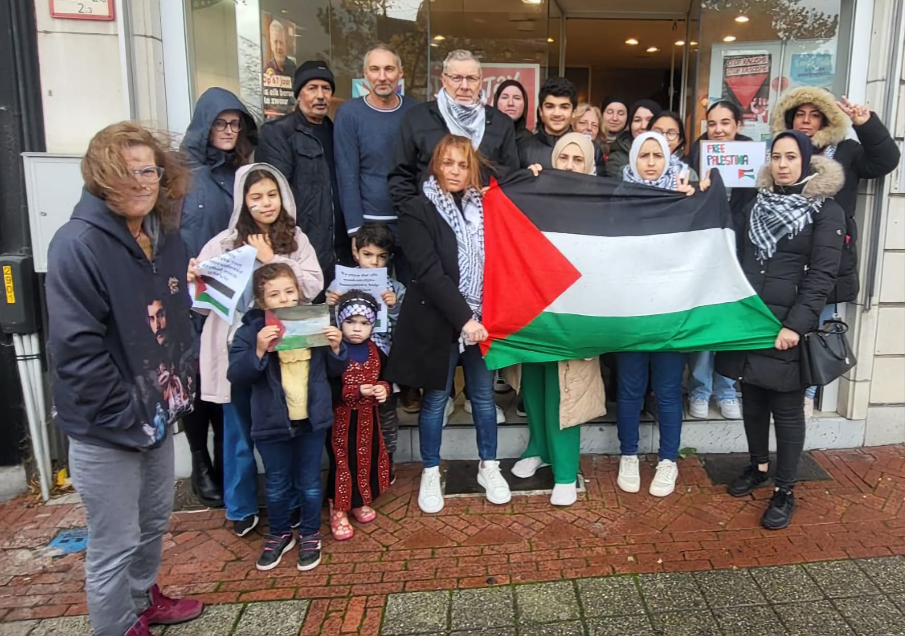 PVDA Boom Steekt Hart Onder De Riem Van Palestijnen